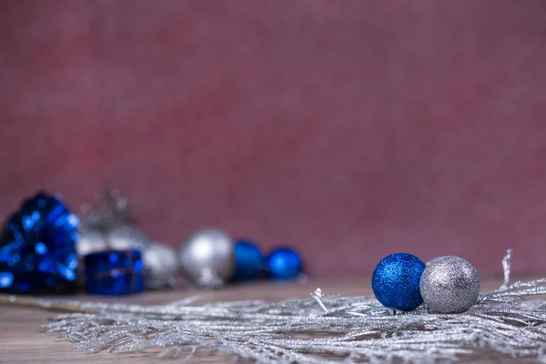 圣诞球和圣诞装饰品 — 图库照片
