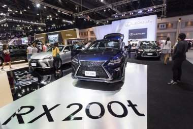 Lexus Rx 200t üzerinde görüntülenen