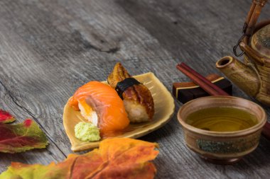 suşi ve küme içme çay