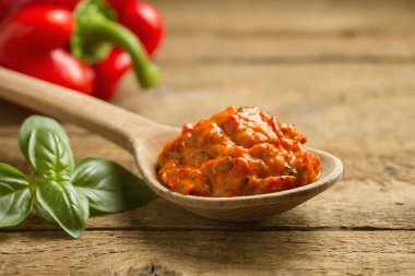 Ajvar çanak
