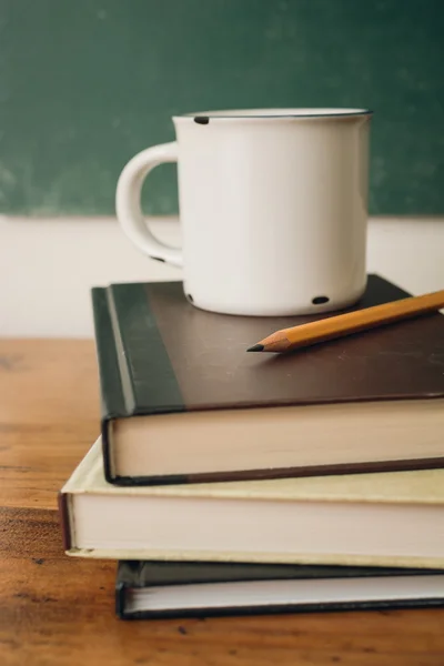 Koffie en boeken — Stockfoto