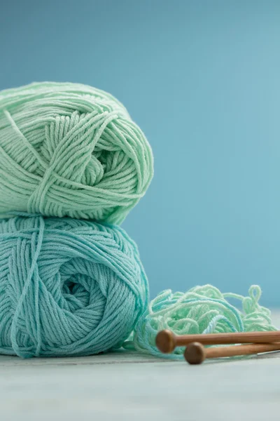 Light blue and green yarn — Stock Photo, Image