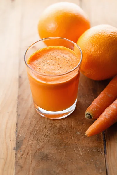 Zanahoria y zumo de naranja —  Fotos de Stock