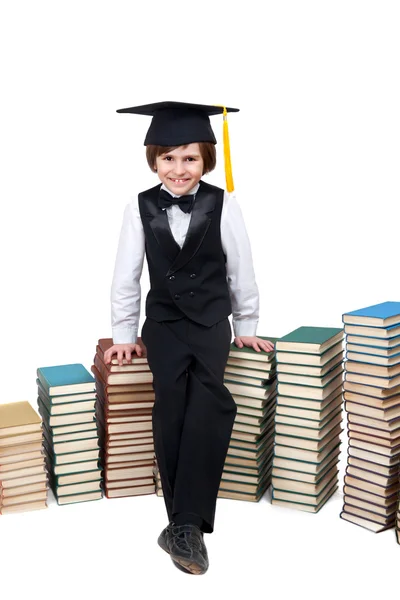 Collegiate şapkalı küçük çocuk — Stok fotoğraf