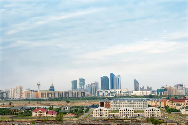 Astana üzerinde bulutlu gökyüzü
