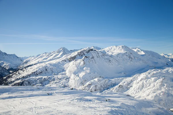 Альпійського гірськолижного курорту Санкт-Антон — стокове фото