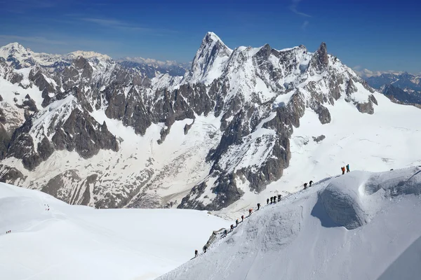 登山者在山中 — 图库照片