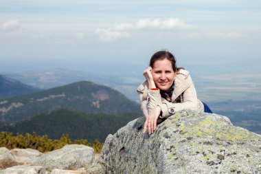 Orta yaş kadın aittir