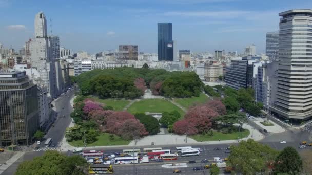 Létání nad městem blízko Retiro 4k Buenos Aires, Argentina Stock Záběr