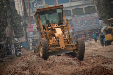 Yol yapımı, Dinajpur, Bangladeş. 06 Aralık 2020.