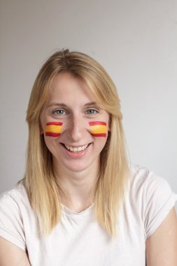 Gülümseyen İspanyol spor fan