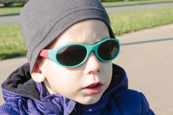 Child in sunglasses — Stock Photo, Image