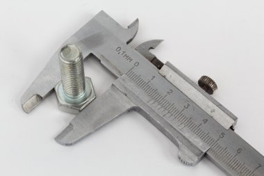 Vernier kumpas ile ölçüm cıvata