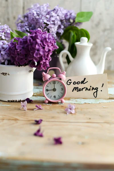 Two tone Lilac flowers with Good Morning note — Stock Photo, Image