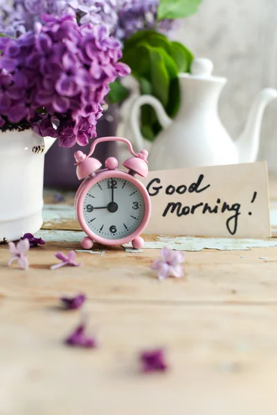 Two tone Lilac flowers with Good Morning note — Stock Photo, Image