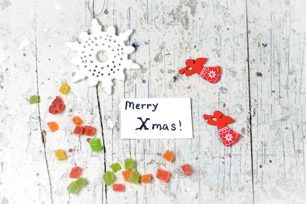 Elementos decorativos navideños con ángeles y copos de nieve y Merry Xm — Foto de Stock