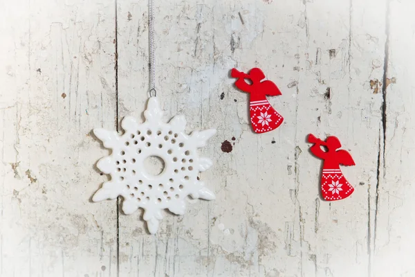 Jul inredning element med änglar och snöflingor — Stockfoto