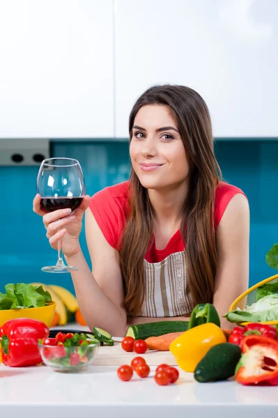 Ein Glas Wein an einem geschäftigen Tag — Stockfoto