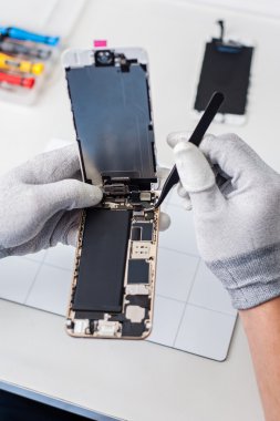 Bir cep telefonu iç yakın çekim Fotoğraflar.