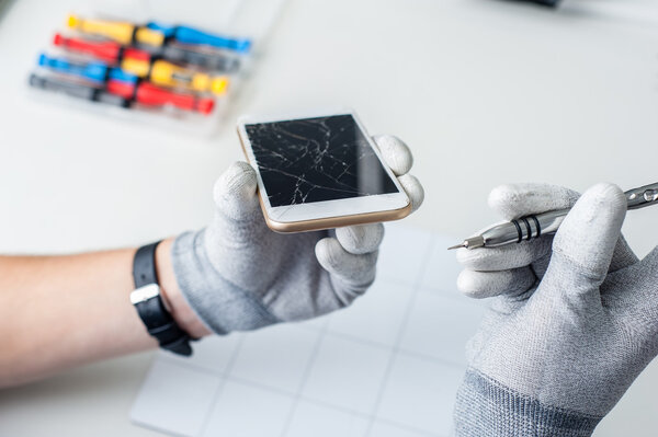The process of mobile phone repair