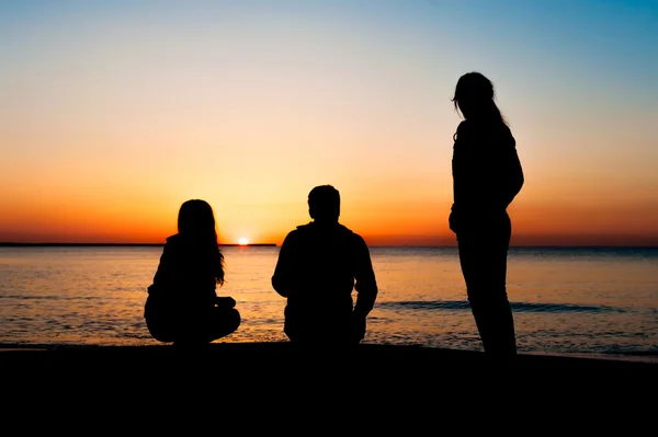 Watching the sunrise together. — Stock Photo, Image