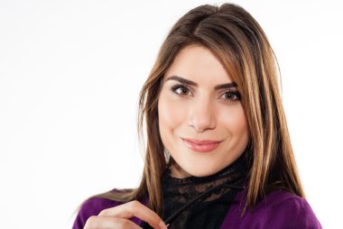 çekici bir iş kadını gülümseyen