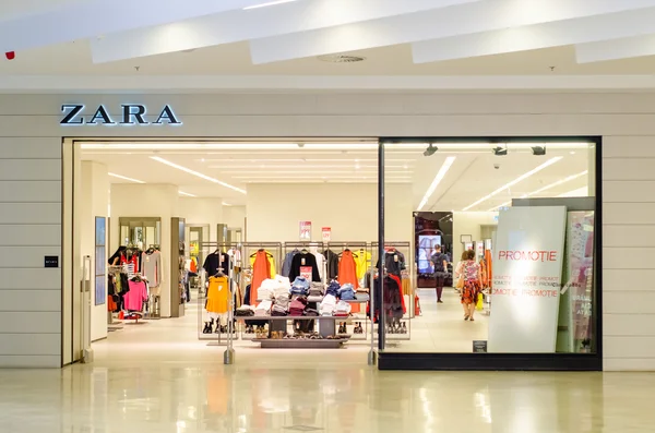 IASI, ROMANIA: 07, JULY 2015: Zara Store — Stock Photo, Image