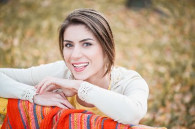 Sonbahar renkleri güzel yüzü