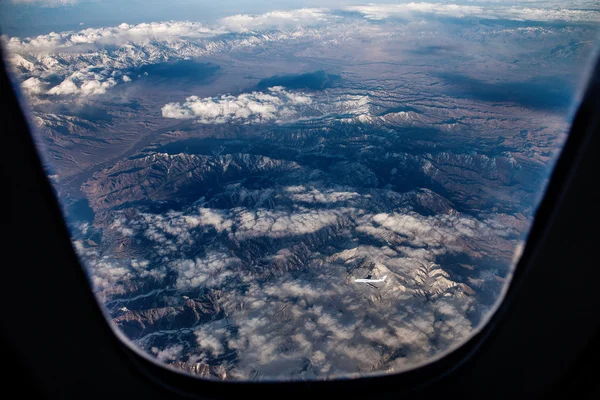 La vista de la tierra desde el avión Imágenes de stock libres de derechos