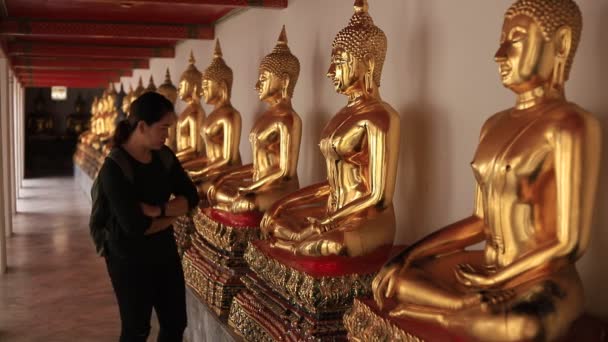 Ázsiai Nézd Arany Buddha Templomban Wat Pho Bangkok Thaiföld — Stock videók