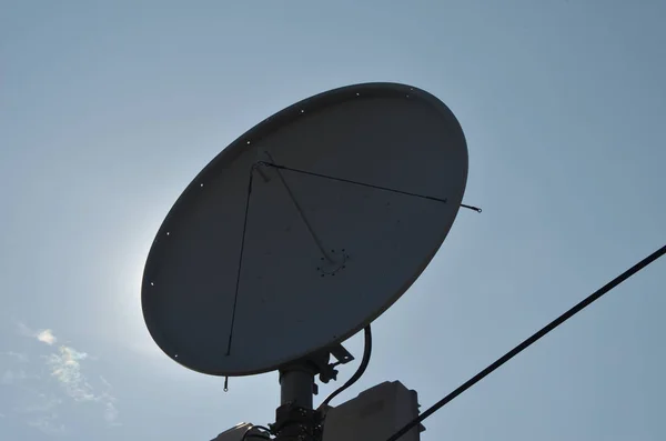 Dish Information Reciever Top Roof — Stock Photo, Image