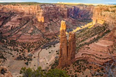 Sunset, Arizona 'daki Chelly Kanyonu Ulusal Anıtı