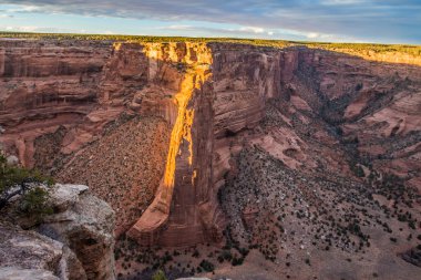 Sunset, Arizona 'daki Chelly Kanyonu Ulusal Anıtı