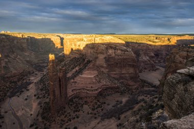 Sunset, Arizona 'daki Chelly Kanyonu Ulusal Anıtı