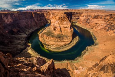 Colorado nehri üzerindeki Horse Shoe Bend, Arizona