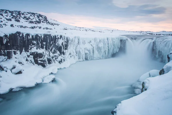 Une Des Cascades Les Puissantes Europe Paysage Hivernal — Photo