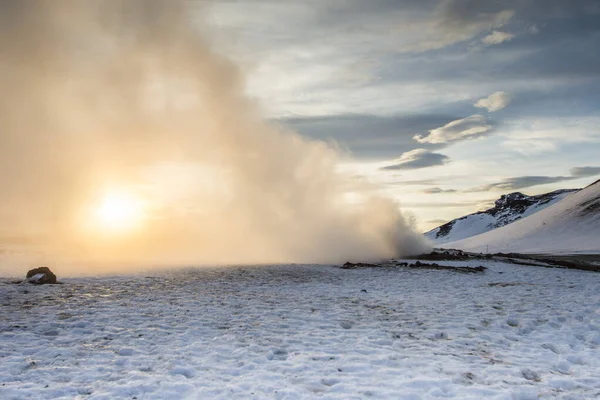 アイスランドの冬の間のミヴァトンのヘヴァー — ストック写真