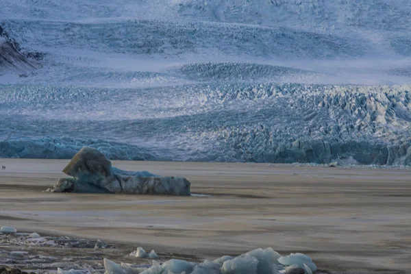 Ijsland Jokulsarlon Gletsjerlagune Ijsbergen Drijvend Verbazingwekkend Buitenlandschap — Stockfoto