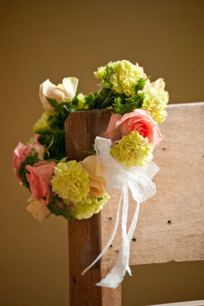 Romantik düğün çiçek taç