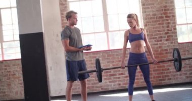 Kız başlı ağırlık egzersiz 