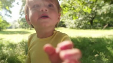 Park'ta yürüyordunuz toddler