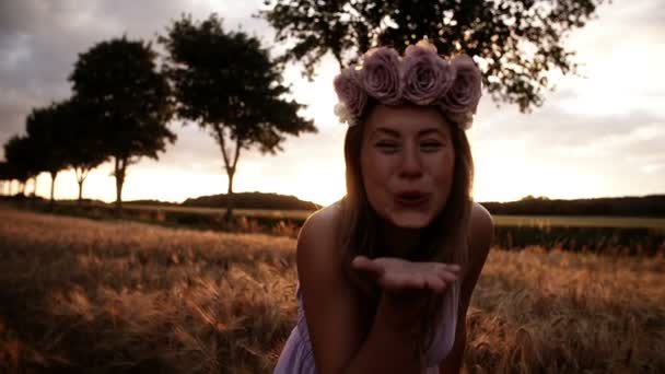 Girl Enjoys Wheat Field — Stock Video