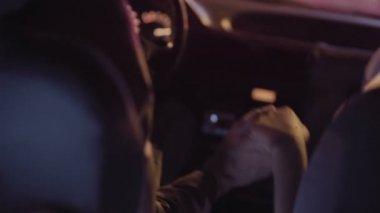 Kaç gece birlikte bir arabada