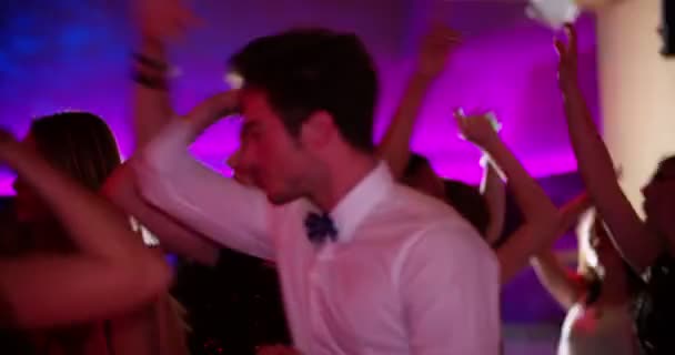 Cute guy dancing in his own style — Stock Video