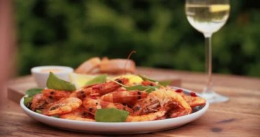 Barbekü karides yaz yemeği