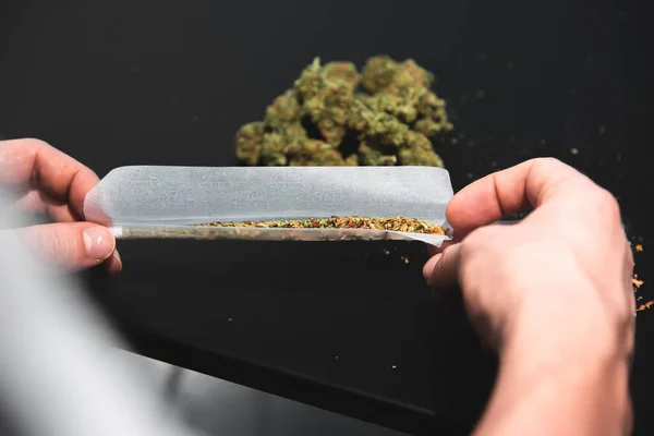 CBD esrar ile mükemmel bir sarma