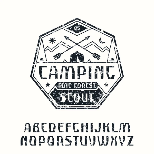 Rustik sanserif teckensnitt och camping emblem — Stock vektor