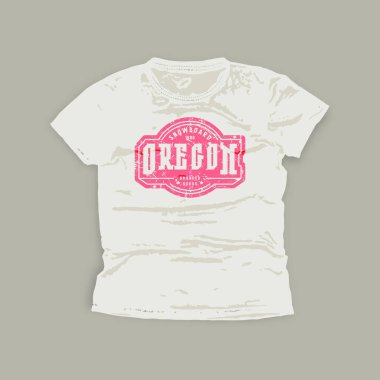 Oregon tipografik amblemi. Tişört için grafiksel tasarım. Beyaz giysinin üzerindeki pembe iz.