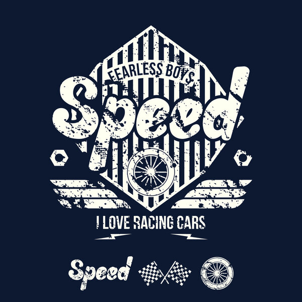 Эмблема гоночного автомобиля в стиле ретро
