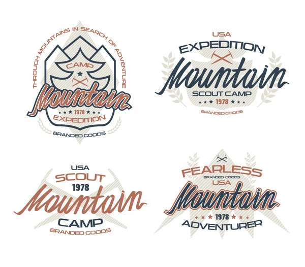 T-shirt için dağ Amblemler — Stok Vektör